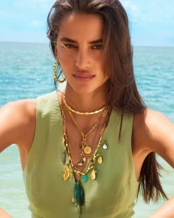 Rosa Pendant Necklace -Urban Chic Shop 0019 jewelry 500 a71265c8 5161 4e0a b15b 188a6d5d3455