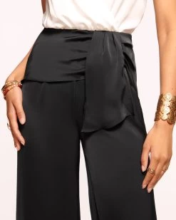 Pierce V-Neck Jumpsuit -Urban Chic Shop rtw 2023 july 3 A05235018 EXCLUSIVE PIERCE JUMPSUIT IVORY 03