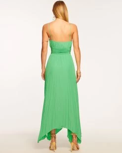 Jolie Cutout Maxi Dress 7 Jolie Cutout Maxi Dress -Urban Chic Shop rtw 2023 july 3 A07233003 JOLIE DRESS GARDEN GREEN 04