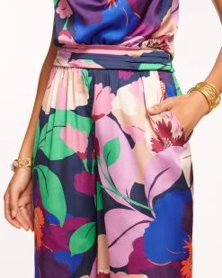 Marnie Wide Leg Pant -Urban Chic Shop rtw 2023 july 3 A07235002 MARNIE PANT SPRING NAVY CABANA FLORAL PRINT 03
