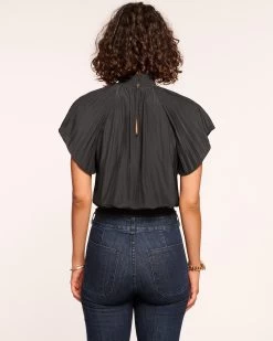 Iris Mock Neck Top -Urban Chic Shop rtw 2023 september 2 a09232002 iris black 03 1694b9c2 38a3 4fd7 a9f0 702dca0b2336